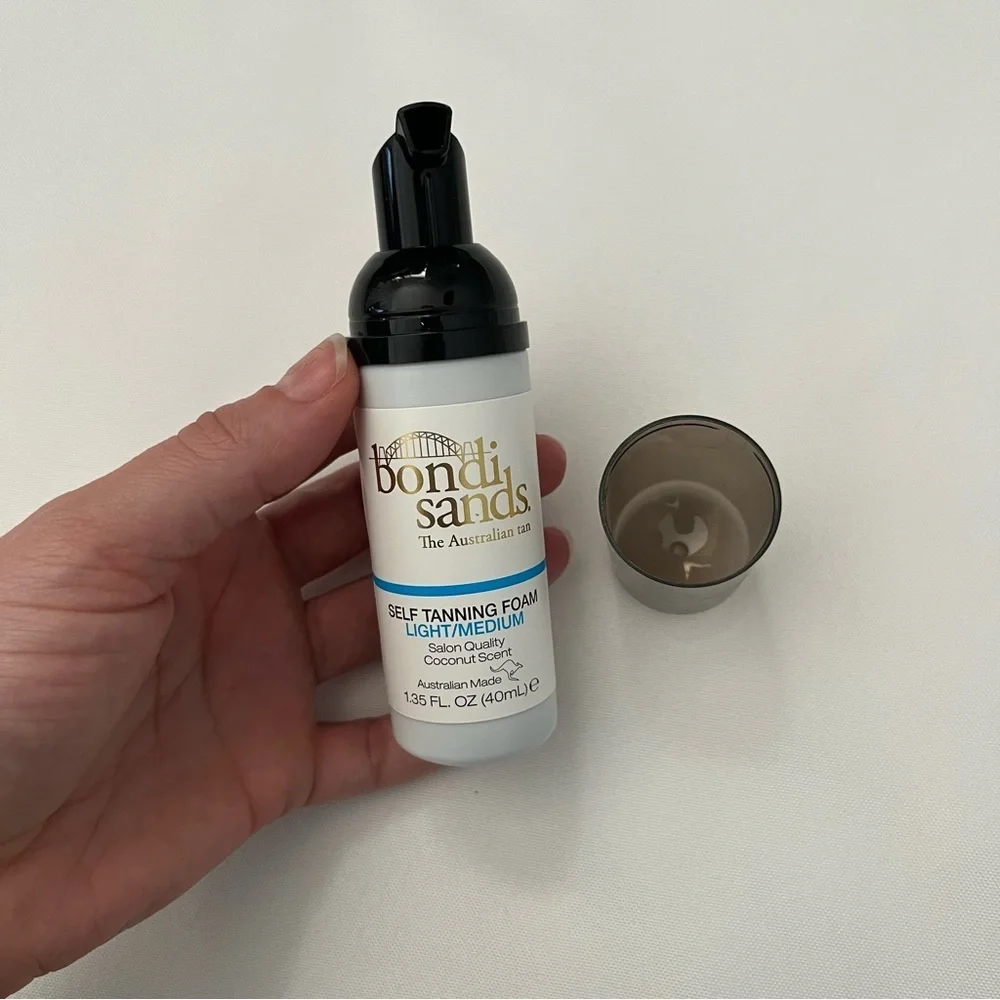 Bondi Sands Salon Quality Self Tanning Foam Shade Light/Medium Mini Size NWT